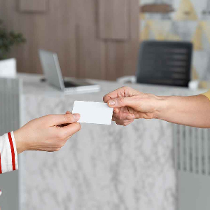percetakan bandung, percetakan di bandung, cetak buku bandung, cetak brosur bandung, percetakan online bandung, percetakan murah bandung, cetak kalender bandung. Bagikan Kartu Nama Keren Anda dengan 4 Cara Cerdas Nan Ampuh Ini