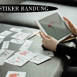percetakan bandung, percetakan di bandung, cetak buku bandung, cetak brosur bandung, percetakan online bandung, percetakan murah bandung, cetak kalender bandung. Cetak Stiker Bandung : Jenis-jenis Bahan Stiker yang Banyak Digunakan di Pasaran