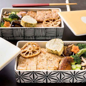 percetakan bandung, percetakan di bandung, cetak buku bandung, cetak brosur bandung, percetakan online bandung, percetakan murah bandung, cetak kalender bandung. Cetak Dus Makanan Online yang Berkualitas dan Tahan Lama