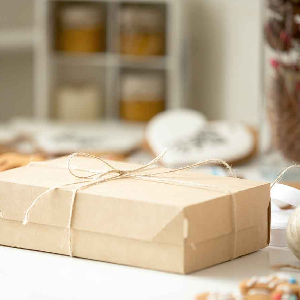 percetakan bandung, percetakan di bandung, cetak buku bandung, cetak brosur bandung, percetakan online bandung, percetakan murah bandung, cetak kalender bandung. Box Hampers Bandung Lebih dari Sekedar Tanda Sayang