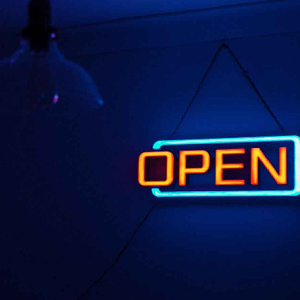percetakan bandung, percetakan di bandung, cetak buku bandung, cetak brosur bandung, percetakan online bandung, percetakan murah bandung, cetak kalender bandung. Jasa Neon Box Bandung: Percantik Toko Anda dengan Cahaya Menarik!