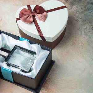 percetakan bandung, percetakan di bandung, cetak buku bandung, cetak brosur bandung, percetakan online bandung, percetakan murah bandung, cetak kalender bandung. Cetak Dus Parfum Panduan Lengkap untuk Kemasan Parfum yang Elegan dan Eksklusif