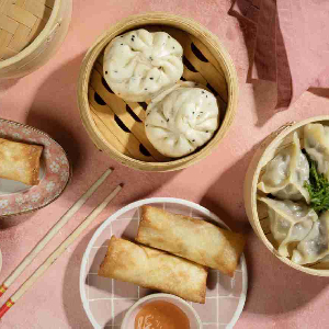 percetakan bandung, percetakan di bandung, cetak buku bandung, cetak brosur bandung, percetakan online bandung, percetakan murah bandung, cetak kalender bandung. Inovasi Kemasan Dimsum Bandung Strategi Branding dan Daya Tarik Konsumen