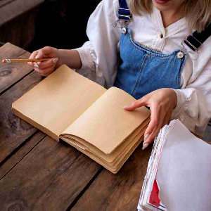 percetakan bandung, percetakan di bandung, cetak buku bandung, cetak brosur bandung, percetakan online bandung, percetakan murah bandung, cetak kalender bandung. Cetak Buku Novel Bandung Solusi Terbaik untuk Penulis yang Ingin Berkarya