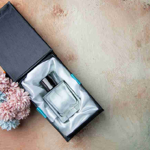 percetakan bandung, percetakan di bandung, cetak buku bandung, cetak brosur bandung, percetakan online bandung, percetakan murah bandung, cetak kalender bandung. Hardbox Parfum Bandung Solusi Kemasan Premium untuk Meningkatkan Citra Produk