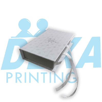 percetakan bandung, percetakan di bandung, cetak buku bandung, cetak brosur bandung, percetakan online bandung, percetakan murah bandung, cetak kalender bandung. Produk Hardbox Hardbox merupakan tempat kemasan produk yang sering digunakan dalam bidang bisnis untuk menyimpan produk atau mengemas produk dengan apik dan menarik