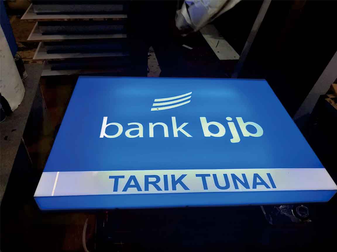 percetakan bandung Jasa Bikin Neon Box Bandung yang Profesional dan Berkualitas Anda sedang mencari jasa bikin neon box Bandung? Tidak salah lagi, kami merupakan pilihan tepatnya dengan hasil produk yang profesional dan pastinya berkualitas.