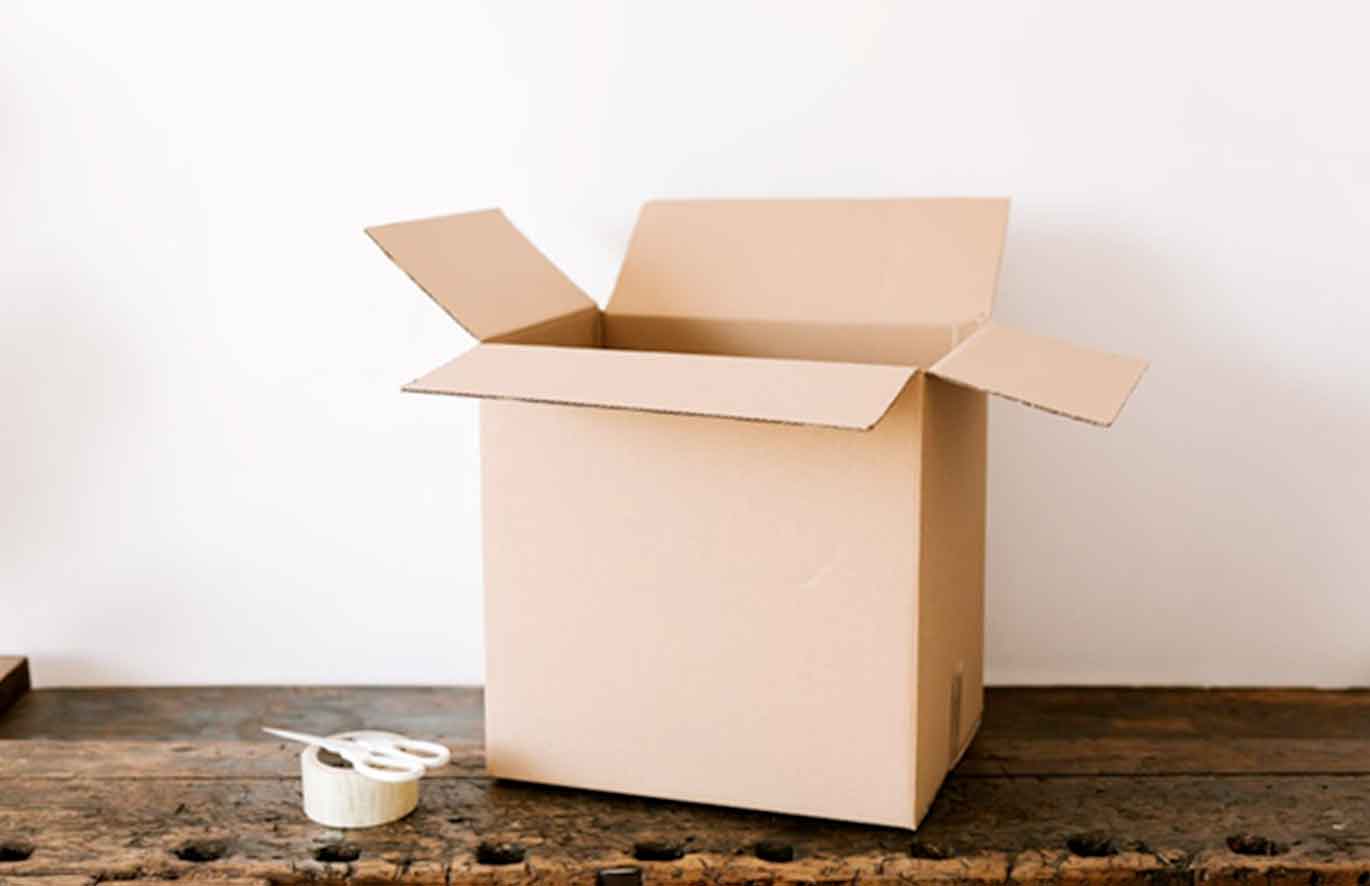 percetakan bandung Keuntungan Memanfaatkan Cetak Custom Box yang Terbaik untuk Bisnis Dalam memulai bisnis e-commerce, kehadiran jasa cetak custom box akan membuat proses bisnis berjalan dengan lebih lancar.
