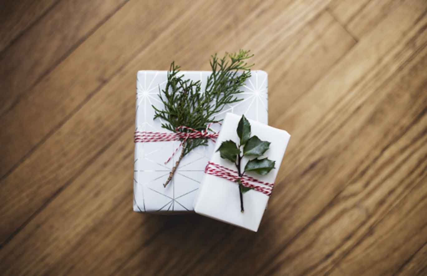 percetakan bandung Cetak Packaging Box untuk Kebutuhan Branding Produk Cetak packaging box memang sangat dibutuhkan sekarang ini. Dengan menggunakan box yang cantik dan juga menawan. Akan membuat produk di dalam box tersebut terlihat lebih rapi dan menarik.