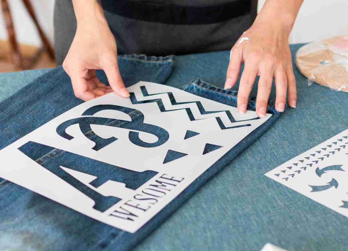percetakan bandung Percetakan Stiker Bandung Solusi Tepat untuk Kebutuhan Promosi dan Branding Salah satu media promosi yang terbukti ampuh dan fleksibel adalah stiker. Tidak heran jika kebutuhan akan percetakan stiker Bandung terus meningkat, baik untuk pelaku usaha kecil, UMKM, hingga perusahaan besar