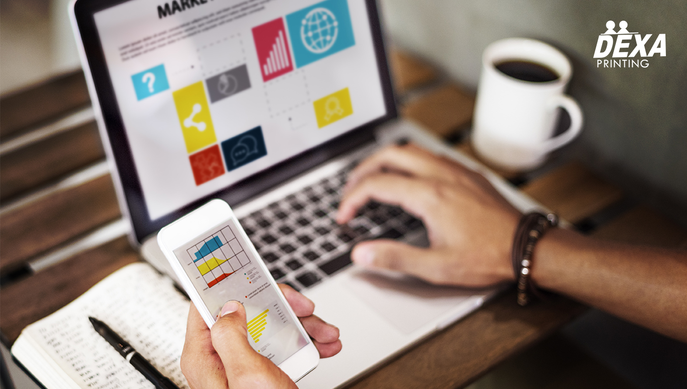 Seperti yang dijelaskan sebelumnya, digital marketing adalah istilah yang digunakan untuk upaya memasarkan produk bisnis secara digital. Tentunya secara digital merujuk pada cara-cara terbaru yang menggunakan banyak jenis teknologi dan online. 