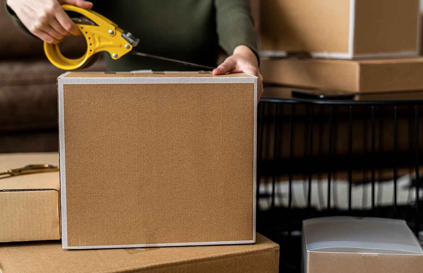Kami melayani percetakan kardus di Bandung. Berbagai jenis kardus dapat Kami buat dengan professional dan tentunya menggunakan bahan dengan kualitas tinggi