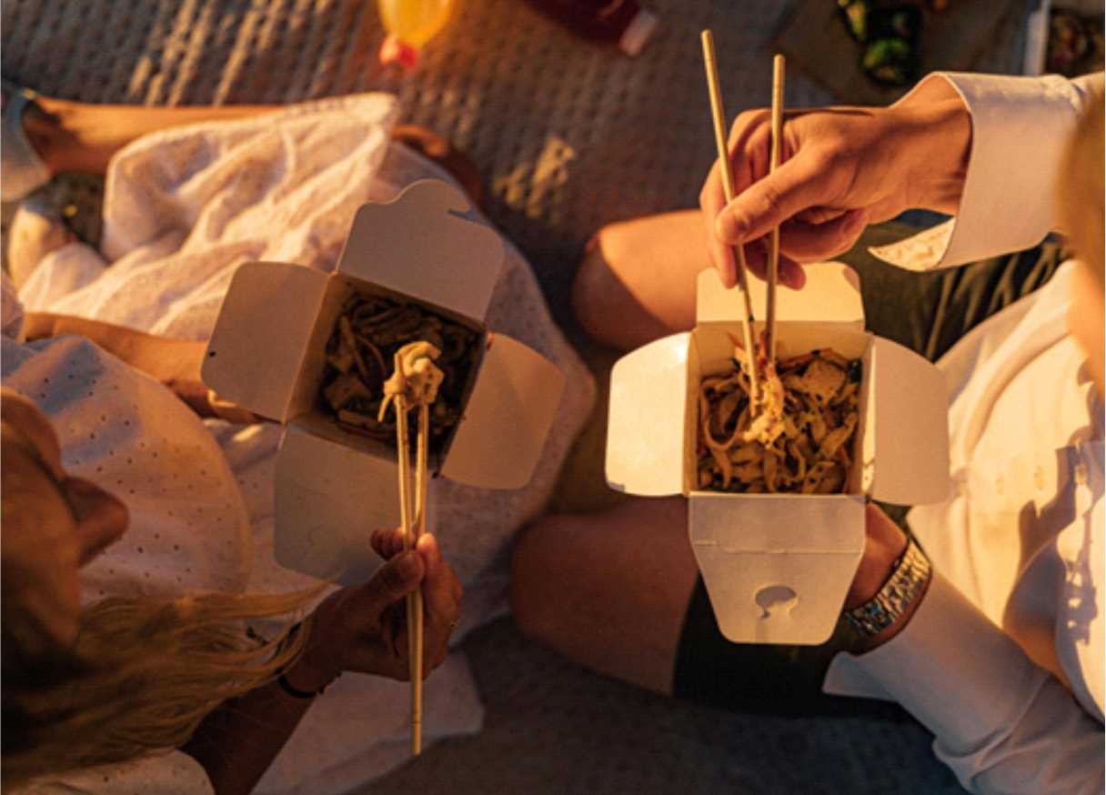 Box makanan merupakan hal yang perlu dipertimbangkan ketika merintis bisnis kuliner, sehingga memilih jasa cetak box makanan dengan tepat merupakan langkah penting