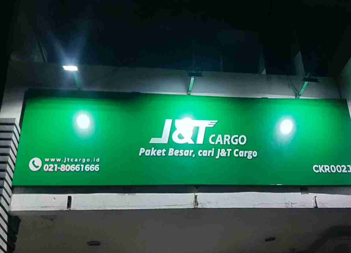 Layanan atau jasa neon box Bandung bisa menjadi solusi untuk Anda yang ingin menegaskan sebuah lokasi gedung atau tempat usaha.