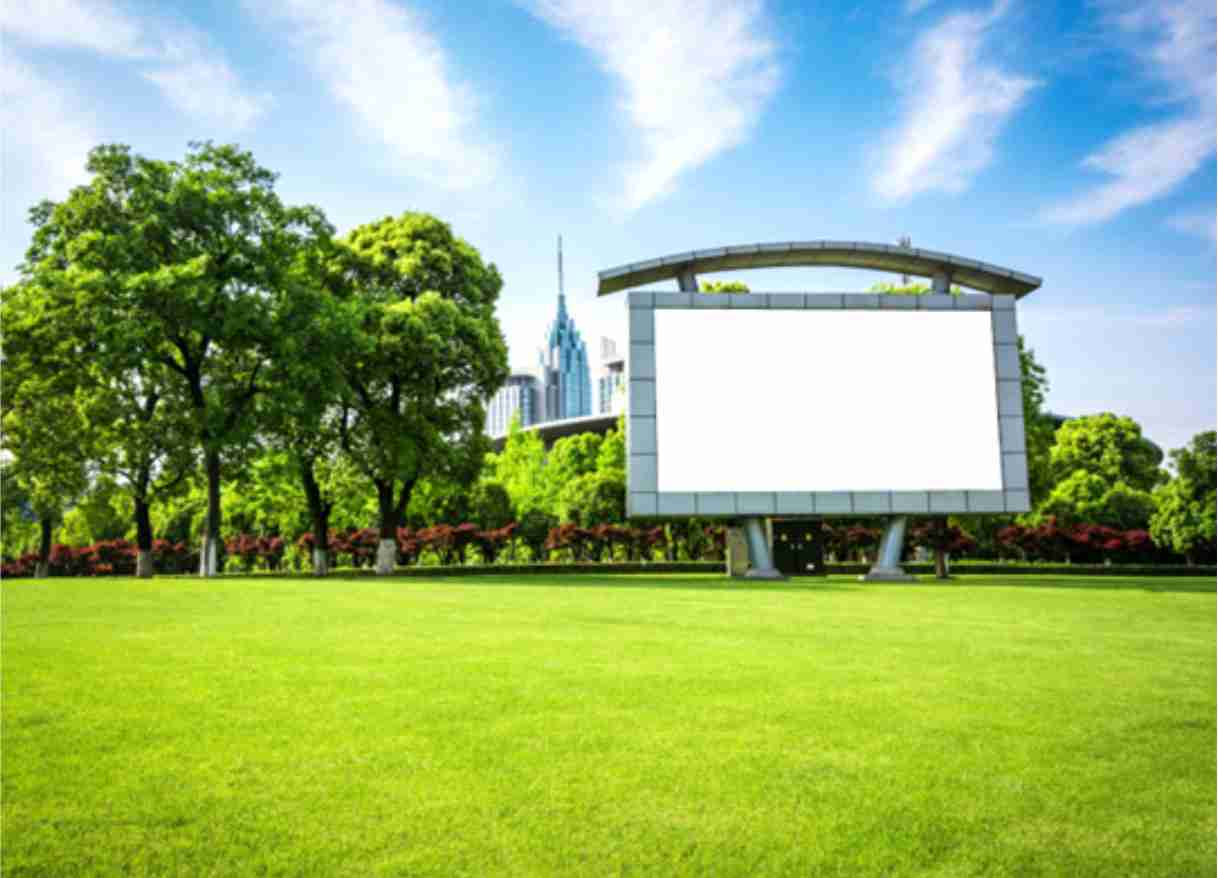 Jika Anda ingin menggunakan billboard untuk iklan, Anda harus mengetahui harga sewa billboard di Bandung. Perbedaan harga sewa billboard di daerah Bandung dipengaruhi oleh ukuran billboard,