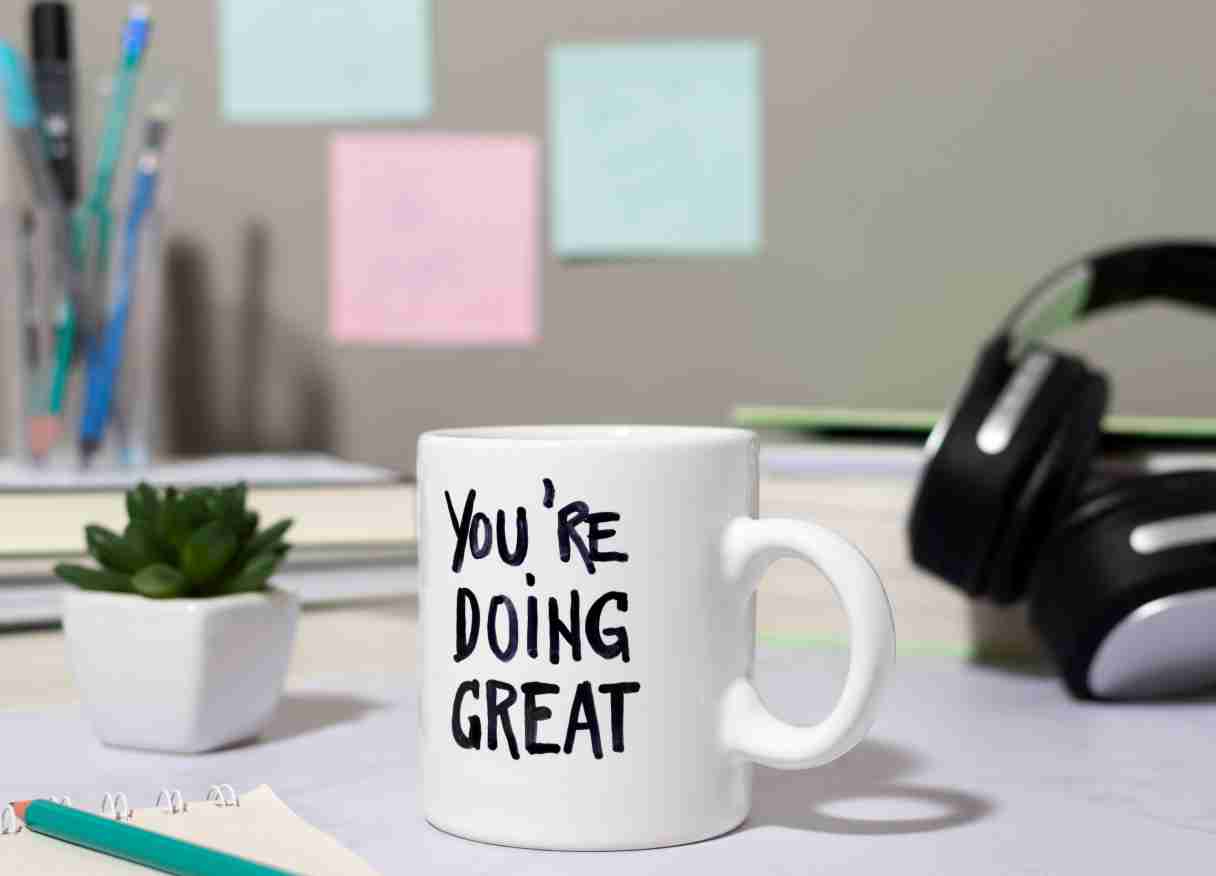 Di berbagai kota besar termasuk Bandung, permintaan terhadap mug dengan desain khusus terus meningkat. Tidak heran jika percetakan mug Bandung menjadi incaran berbagai kalangan, mulai dari individu yang ingin memberikan hadiah spesial